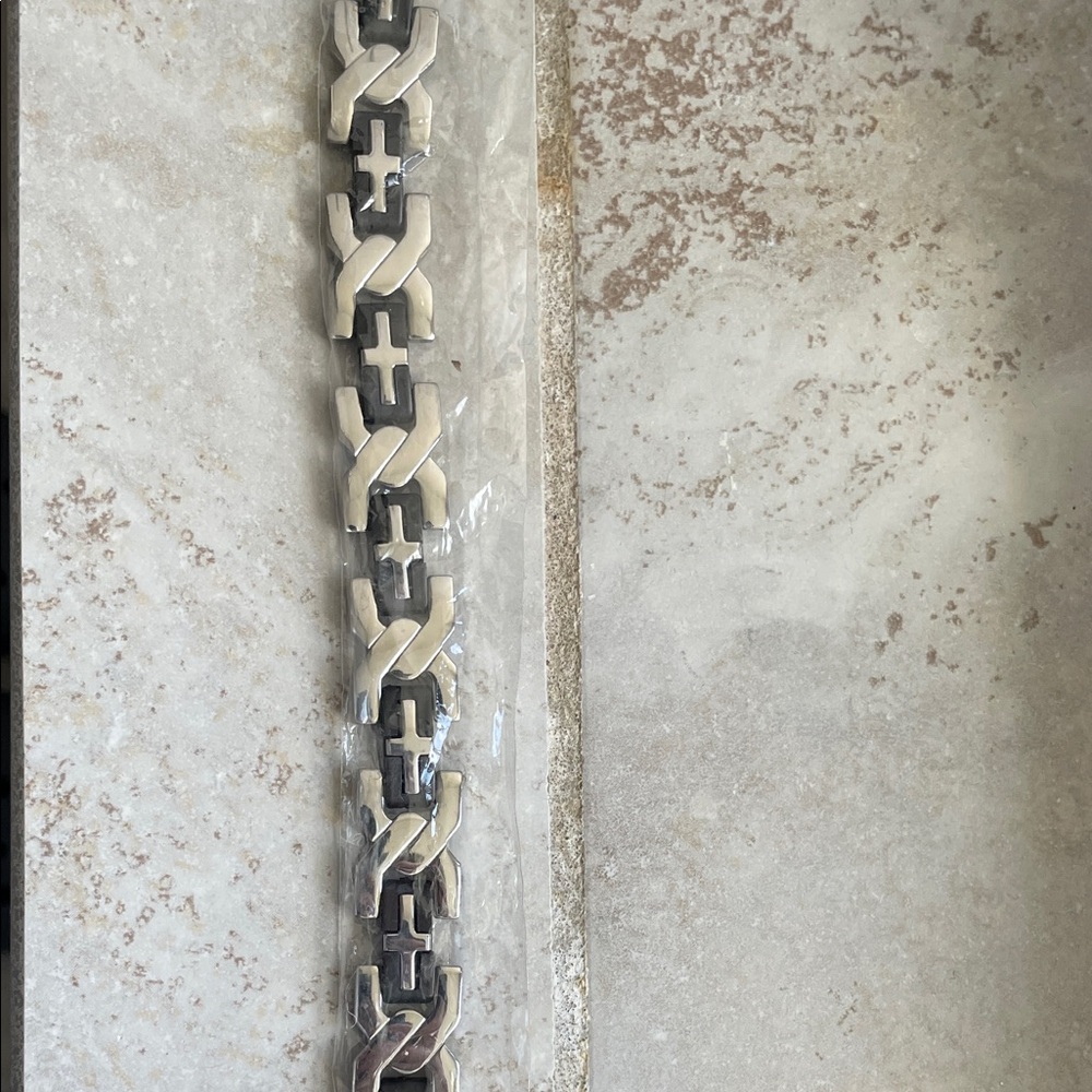 NEW Chunky Silver Cross Chain Bracelet
